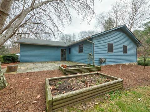 196 Nelson St, Clyde, NC 28721 photo 15