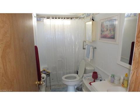 46 Rollins Rd, Marshall, NC 28753 photo 4