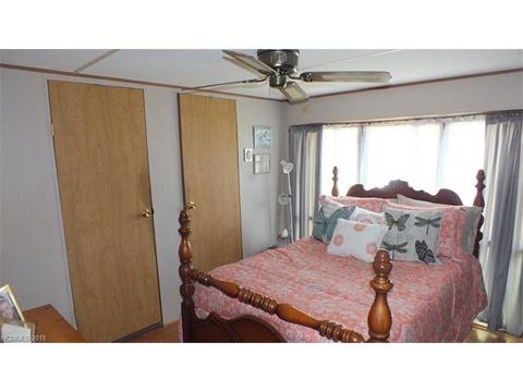 46 Rollins Rd, Marshall, NC 28753 photo 2
