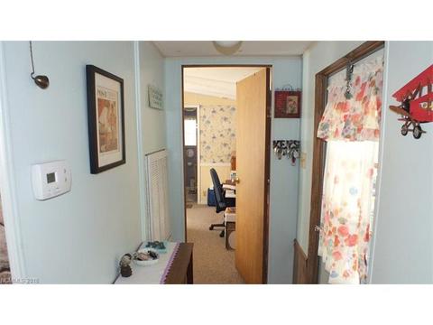 46 Rollins Rd, Marshall, NC 28753 photo 8
