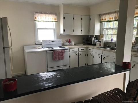 216 Killian Rd, Stanley, NC 28164 photo 2