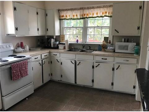 216 Killian Rd, Stanley, NC 28164 photo 3