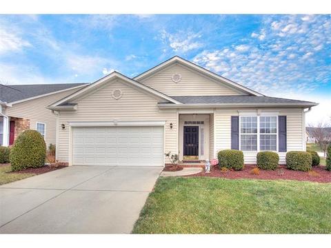 915 Platinum Dr, Fort Mill, SC 29708 photo 2