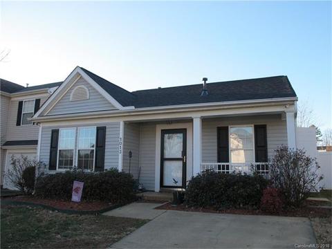 1013 Lacherette Ln, Monroe, NC 28110 photo 1