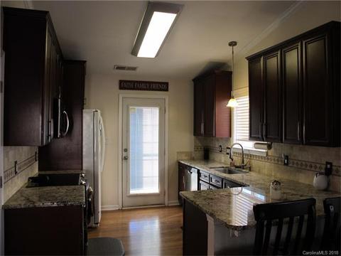1013 Lacherette Ln, Monroe, NC 28110 photo 4
