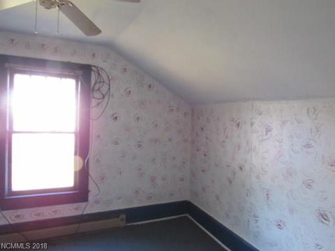 525 Summitt Ave, Spruce Pine, NC 28777 photo 14