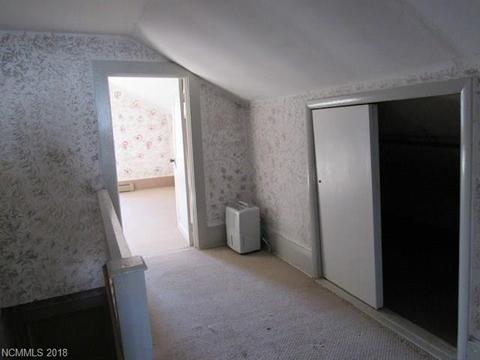 525 Summitt Ave, Spruce Pine, NC 28777 photo 15