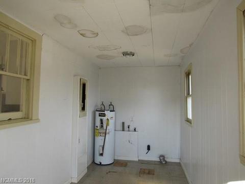 525 Summitt Ave, Spruce Pine, NC 28777 photo 5