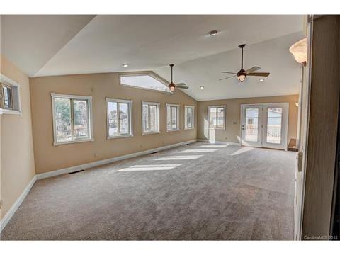 21018 Rio Oro Dr, Cornelius, NC 28031 photo 14