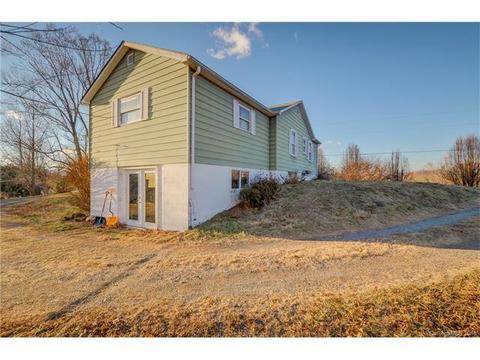 154 Ingram Loop, Clyde, NC 28721 photo 4