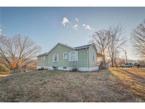 154 Ingram Loop, Clyde, NC 28721 photo 5