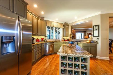 22 Trailside Ct, Brevard, NC 28712 photo 10