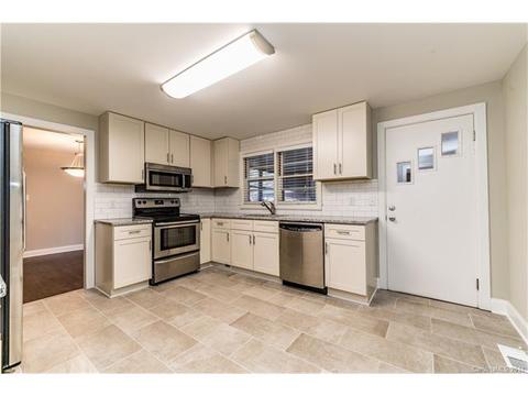 1079 Suttle Rd, Lancaster, SC 29720 photo 3