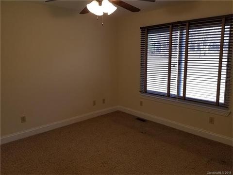 172 Williamsburg Rd, Olin, NC 28660 photo 10