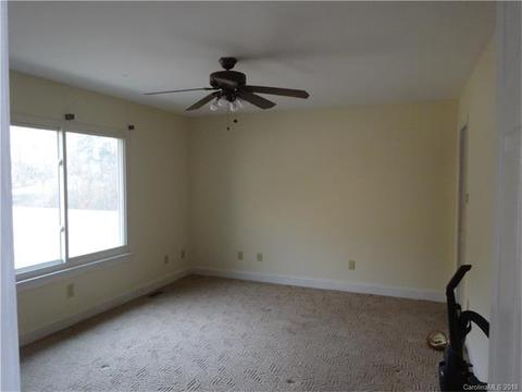 172 Williamsburg Rd, Olin, NC 28660 photo 13