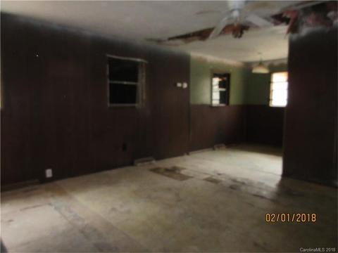 662 Mcguinn Rd, Mill Spring, NC 28756 photo 3