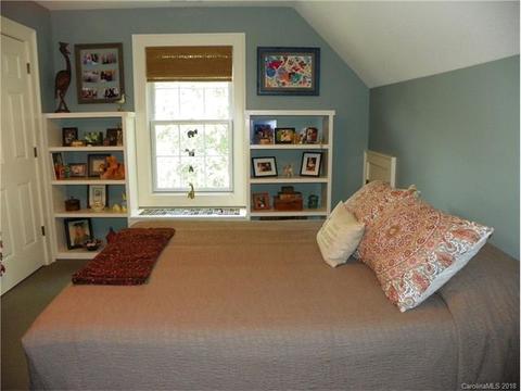 16 Nuthatch Ct, Fairview, NC 28730 photo 13