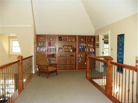 16 Nuthatch Ct, Fairview, NC 28730 photo 10