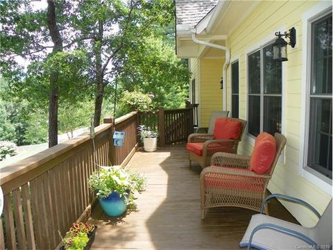 16 Nuthatch Ct, Fairview, NC 28730 photo 2
