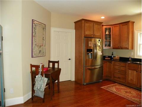 16 Nuthatch Ct, Fairview, NC 28730 photo 7