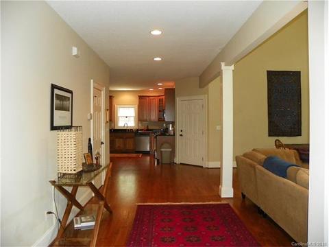 16 Nuthatch Ct, Fairview, NC 28730 photo 5