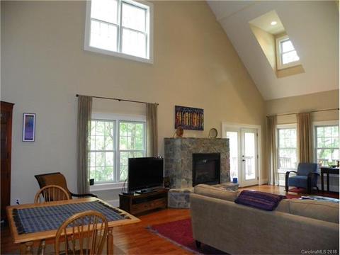 16 Nuthatch Ct, Fairview, NC 28730 photo 6