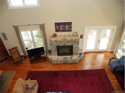 16 Nuthatch Ct, Fairview, NC 28730 photo 11