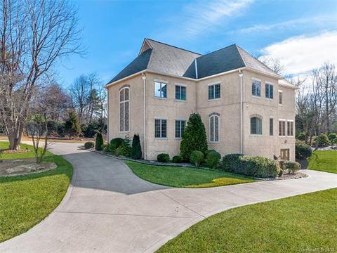 152 Founders Dr, Flat Rock, NC 28731 photo 2