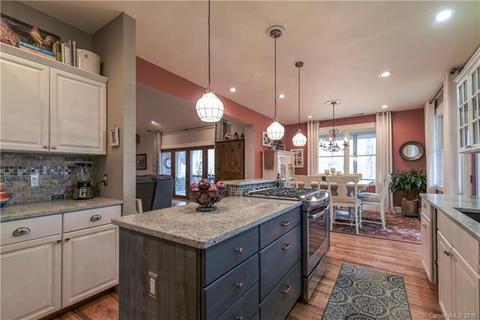 187 Thistle Rdg, Clyde, NC 28721 photo 4