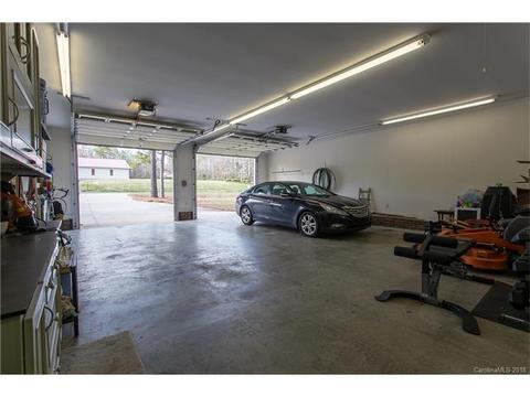 732 E 8th St, Oakboro, NC 28129 photo 23