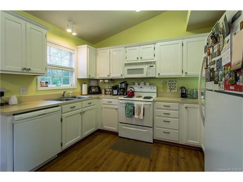 732 E 8th St, Oakboro, NC 28129 photo 9