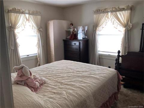 305 N Cloudman St, Charlotte, NC 28216 photo 17