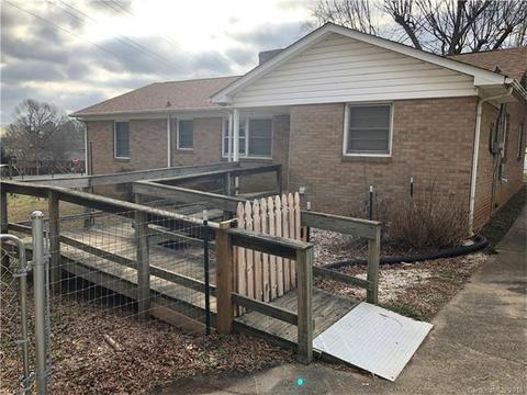 305 N Cloudman St, Charlotte, NC 28216 photo 4