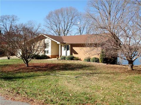8490 Sylvan Dr, Terrell, NC 28682 photo 4