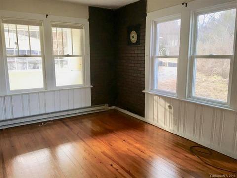 313 Sunrise Park, Sylva, NC 28779 photo 2