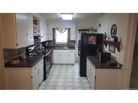 3220 Edwards Rd, Wingate, NC 28174 photo 4