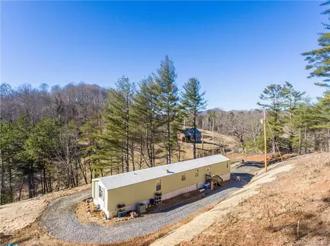 2818 Hyder Mountain Rd, Clyde, NC 28721 photo 4