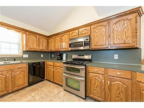 1018 Meadow Dr, Lancaster, SC 29720 photo 12