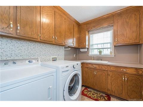 1018 Meadow Dr, Lancaster, SC 29720 photo 14