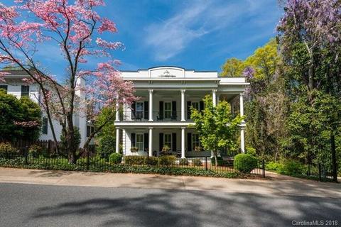 725 Spring St, Davidson, NC 28036 photo 1