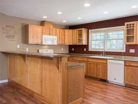 11 Whitaker View Rd, Fairview, NC 28730 photo 9