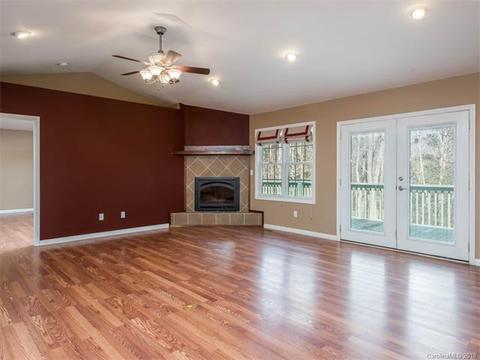 11 Whitaker View Rd, Fairview, NC 28730 photo 5