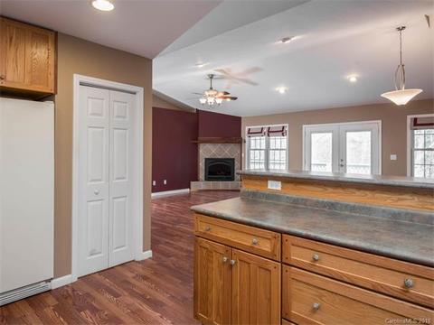 11 Whitaker View Rd, Fairview, NC 28730 photo 12