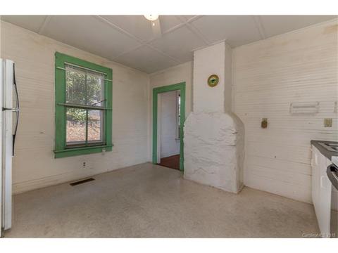 1013 Markham Rd, Tryon, NC 28782 photo 31