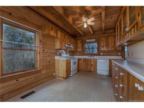 1013 Markham Rd, Tryon, NC 28782 photo 9