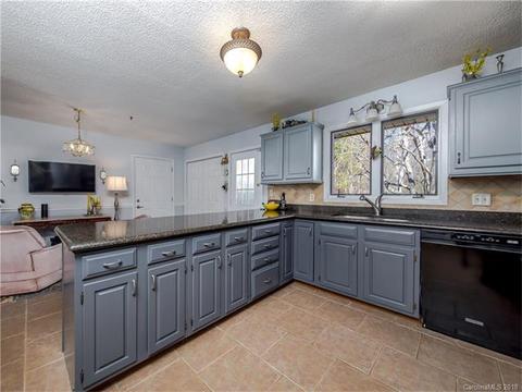 188 Pinecrest Dr, Alexander, NC 28701 photo 4