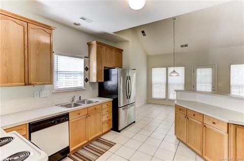 1045 Kilpatrick Ln, Fort Mill, SC 29708 photo 8