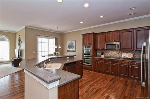 537 Quicksilver Trl, Fort Mill, SC 29708 photo 11