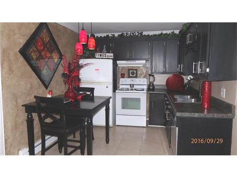 302 Maple St, Hudson, NC 28638 photo 5