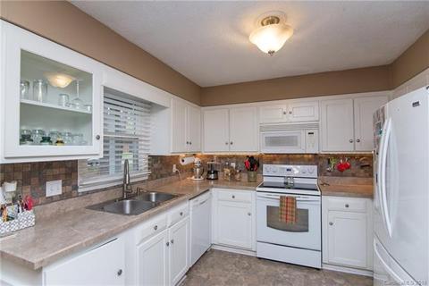 1647 Willowbrook Dr, Fort Mill, SC 29708 photo 8